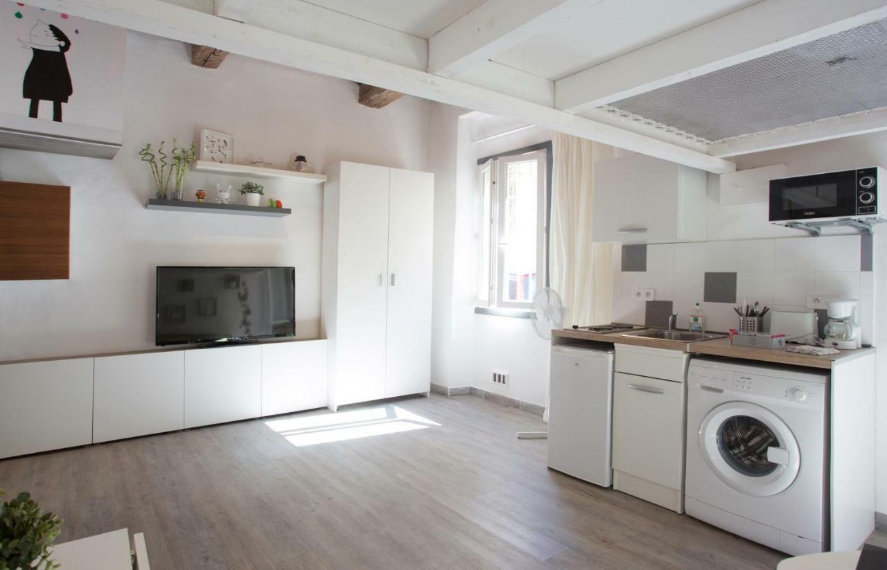 GregBnb-com - Filet suspendu ! - PARKING INCLUS - CLIMATISÉ - WIFI -15min Gare Toulon Exterior foto